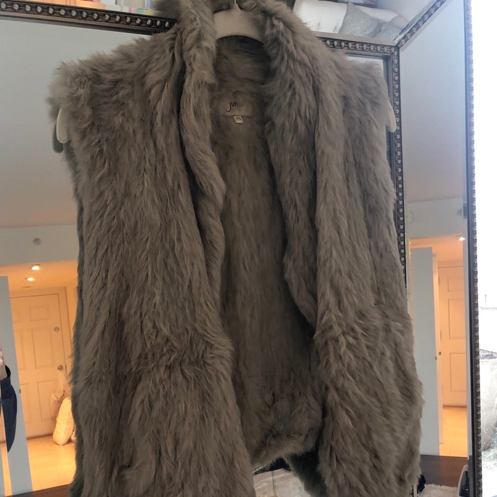 Nordstrom June xs rabbit fur sleeveless
